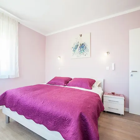 Apartment In Zadar Near Sea Organ, Cleaning Included Apartment *