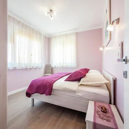Apartment In Zadar Near Sea Organ, Cleaning Included Apartment