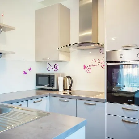 Apartment In Zadar Near Sea Organ, Cleaning Included Zadar