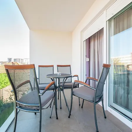 Apartment Apartment In Zadar Near Sea Organ, Cleaning Included